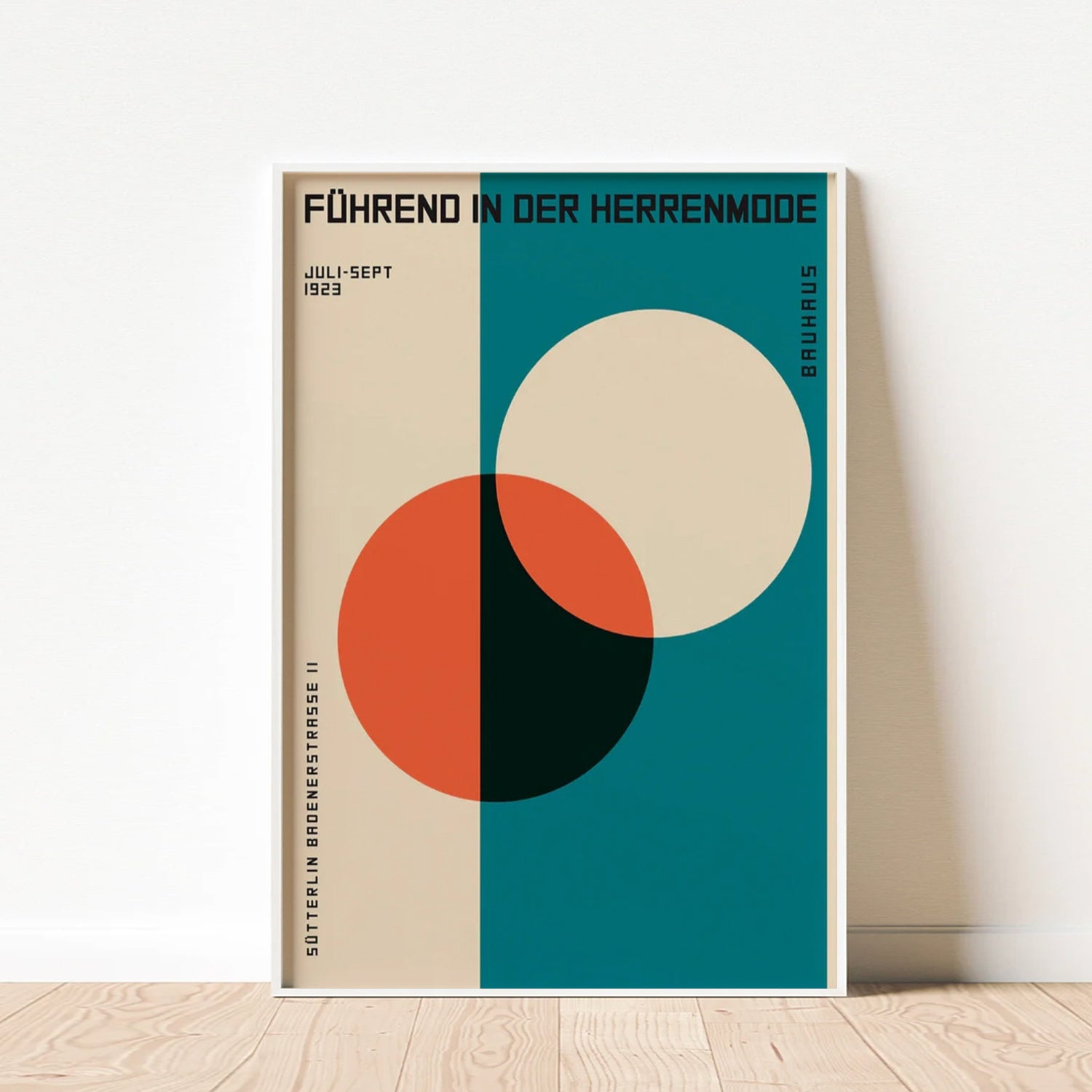 Bauhaus Führerino in der Herrenmode-thumbmail-4