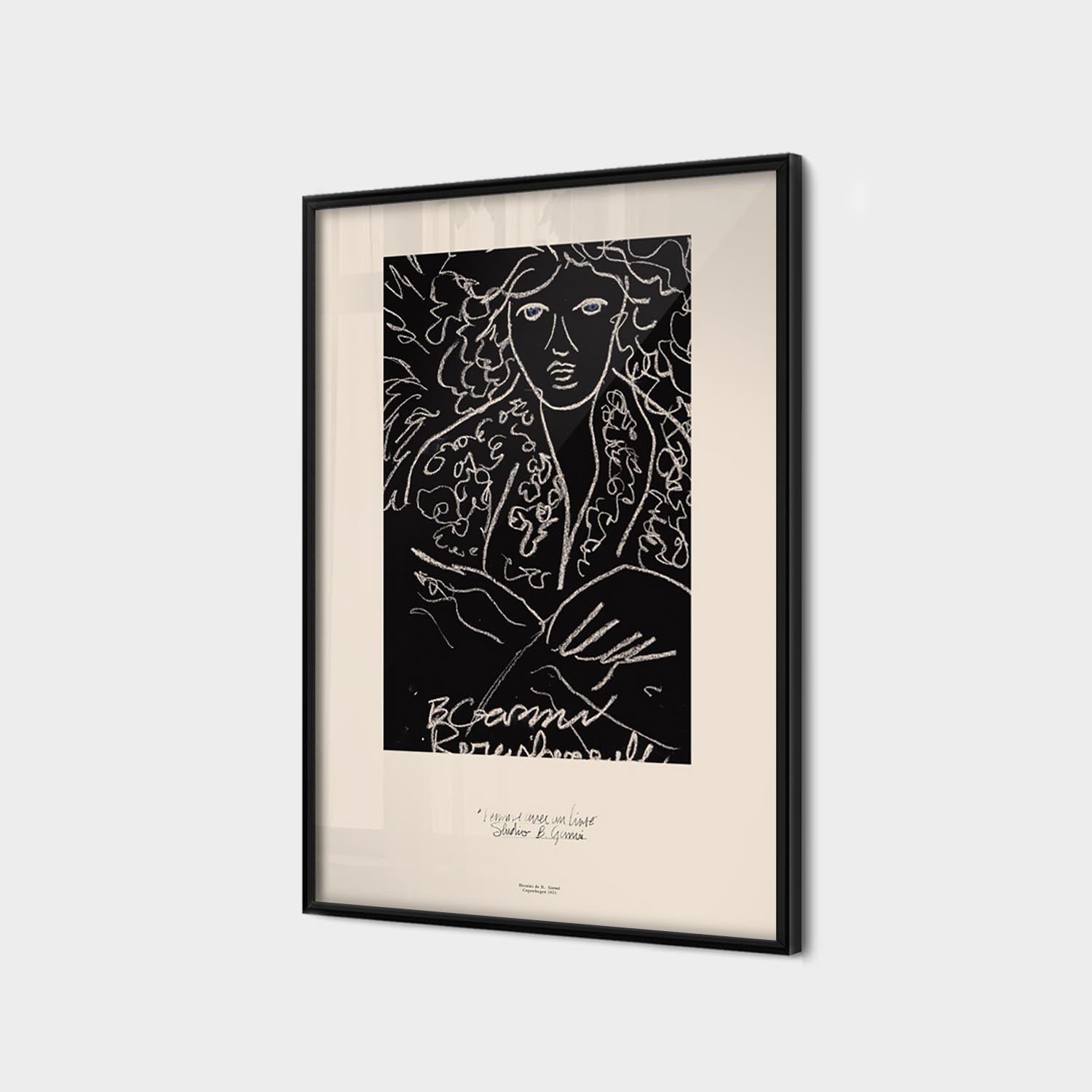 Mujer con un libro-thumbmail-2