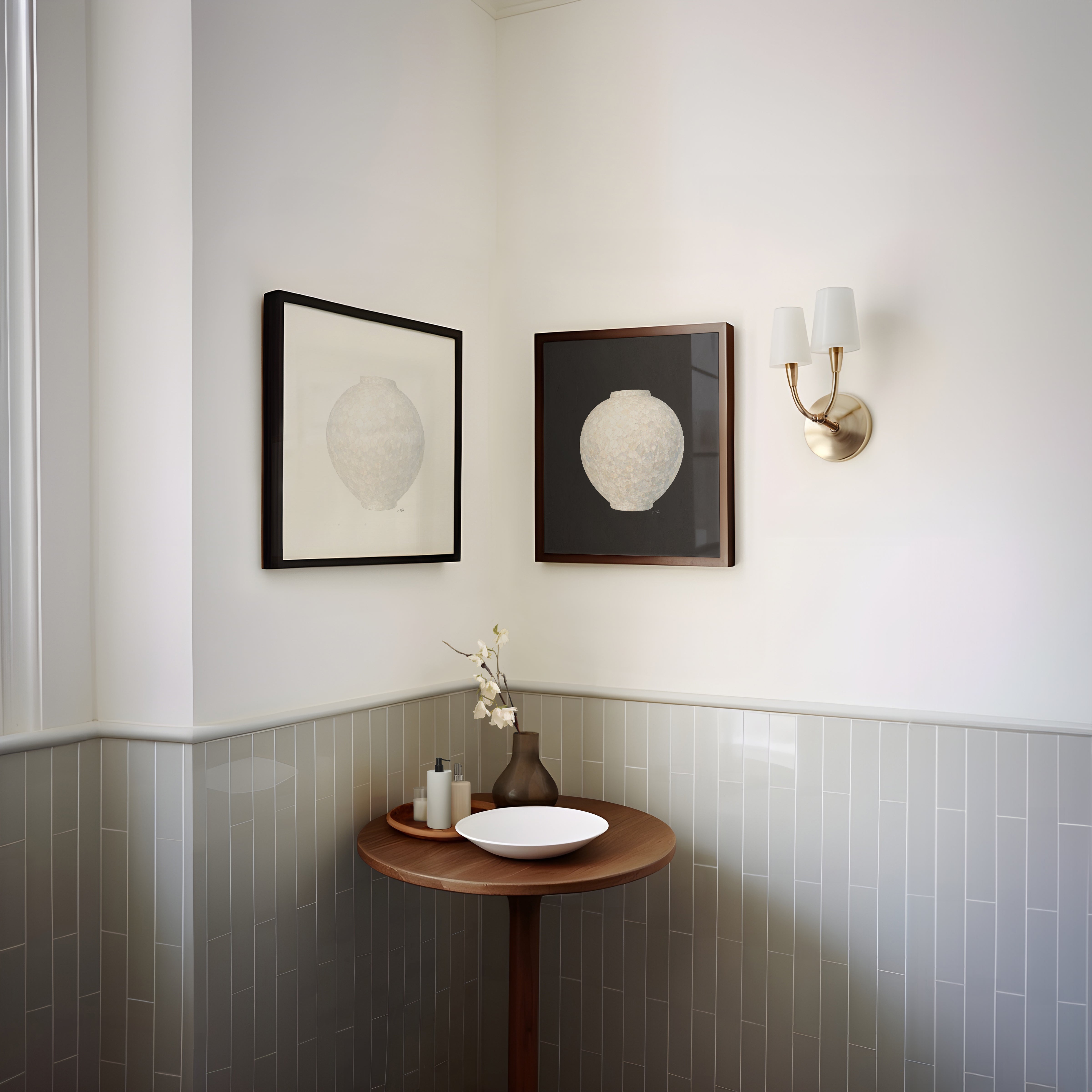 White Moon Jar in Black-thumbmail-3